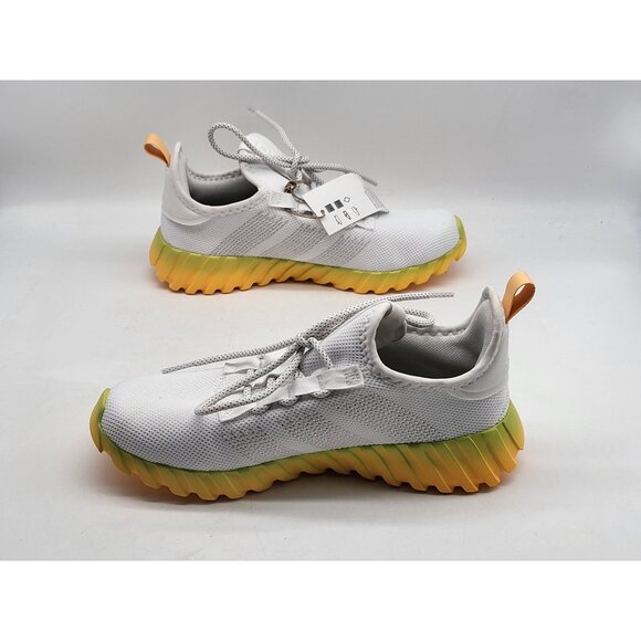 Athletic_Shoes
